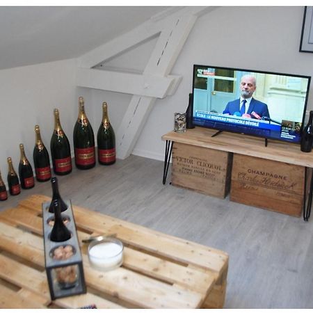 Apartamento Studio Champagne Reims Exterior foto